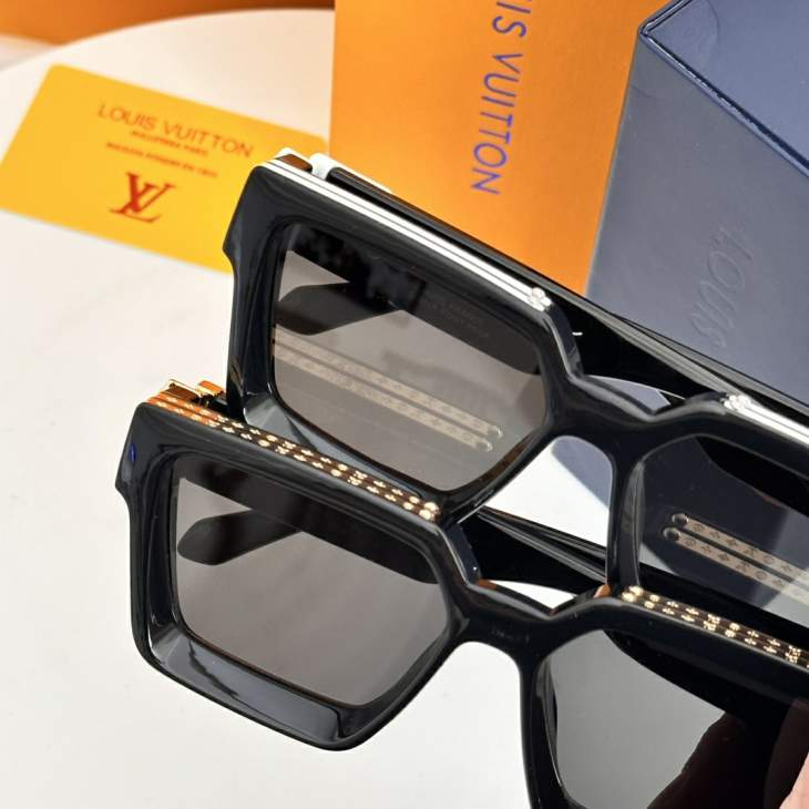 Picture of Louis Vuitton Sunglasses _SKUfw76721189fw